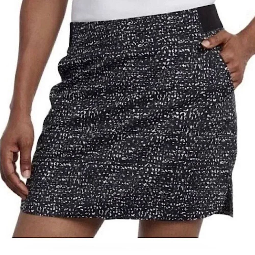 Cypress Club black print pull on stretch smoothing Golf shorts Skort skirt M